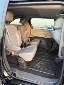 Toyota Sienna XLE Hybrid 2.5