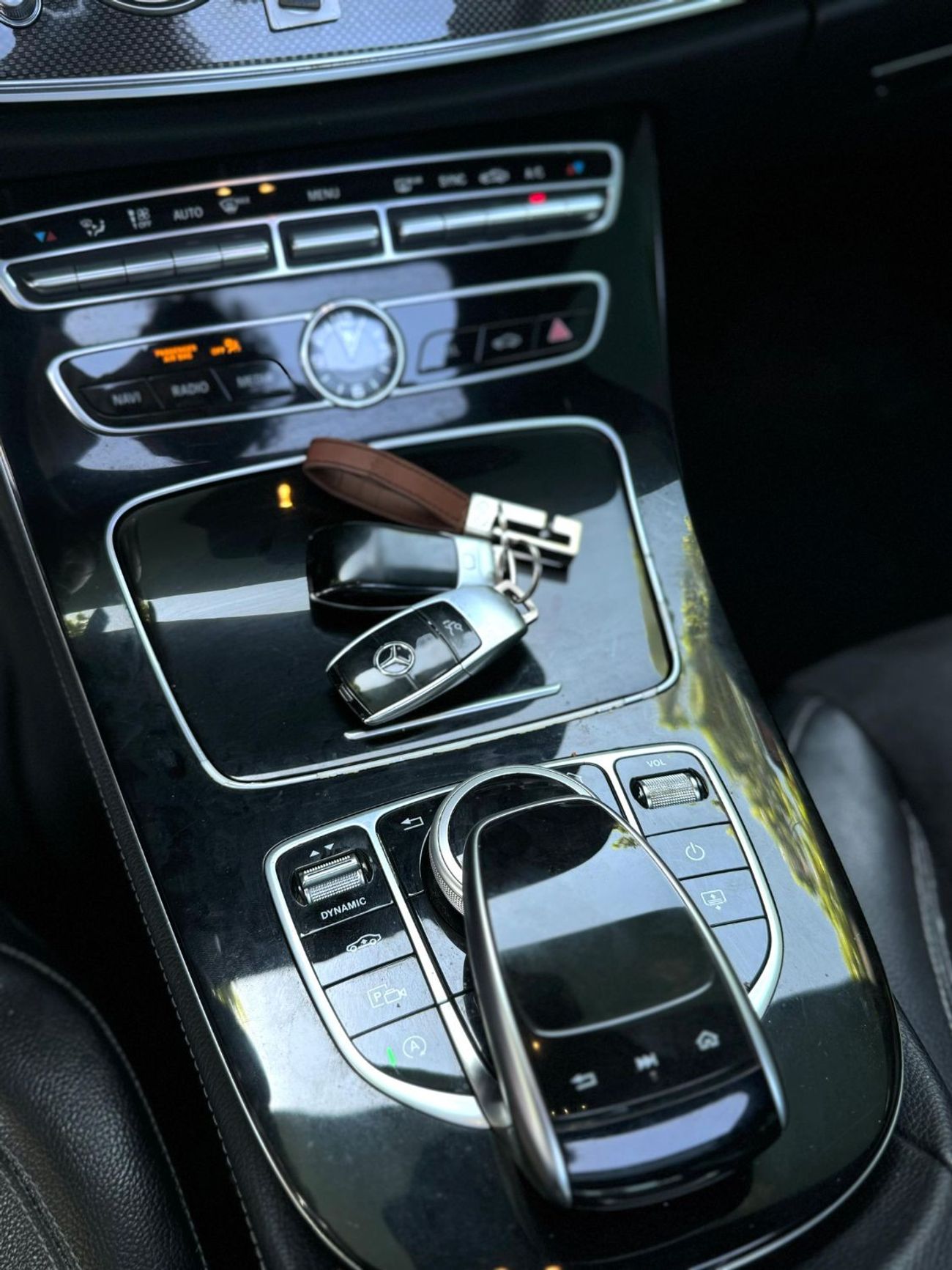 مرسيدس بنز E200