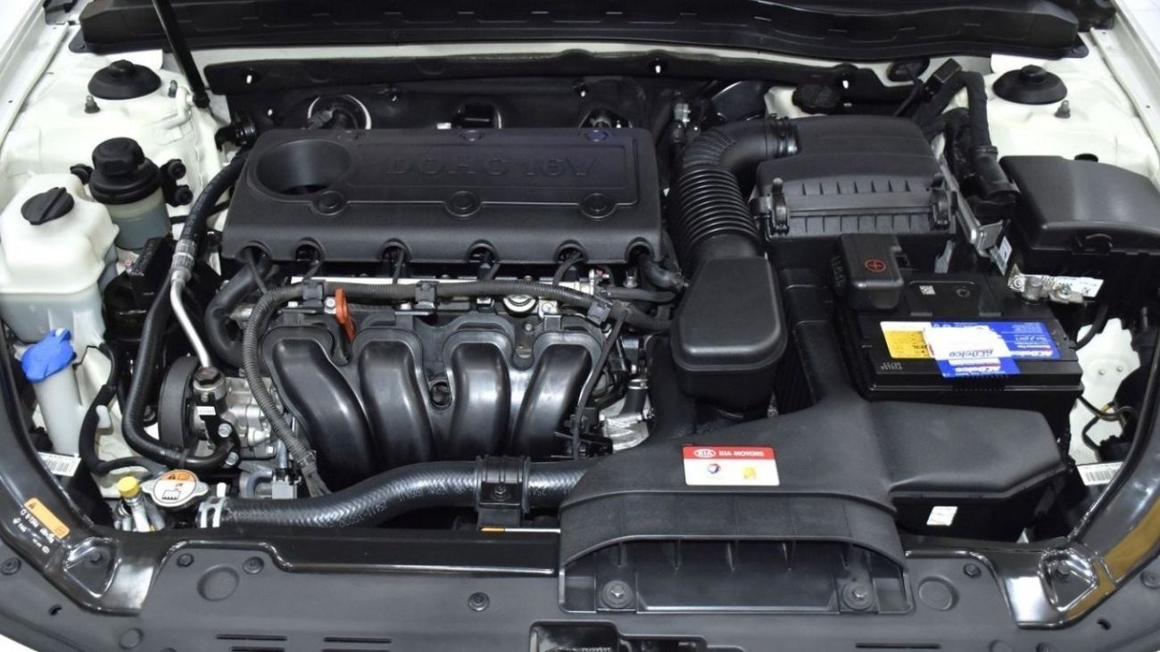 Kia Optima EXCELLENT DEAL for our KIA Optima ( 2016 Model ) in White Color GCC Specs