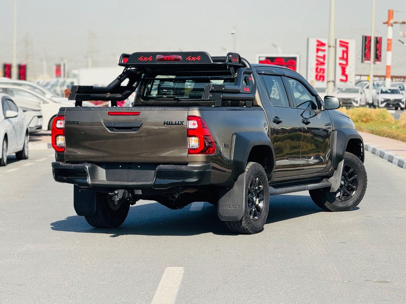 تويوتا هيلوكس Toyota HILUX RHD