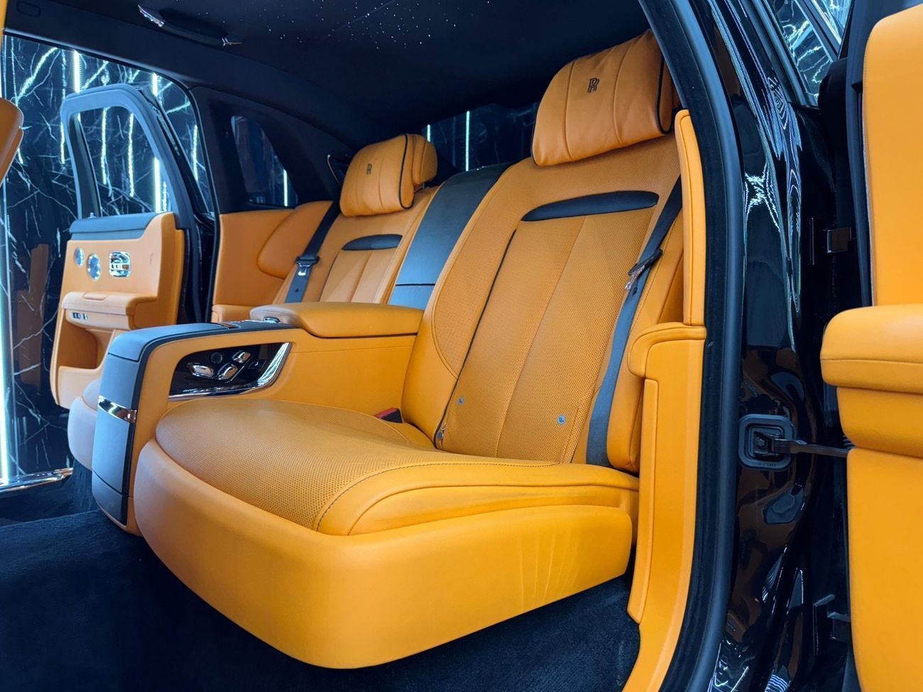 Rolls-Royce Ghost 2021 Rolls Royce Ghost, 2026 Rolls Royce Warranty + Service Pack, Very Low Kms, GCC