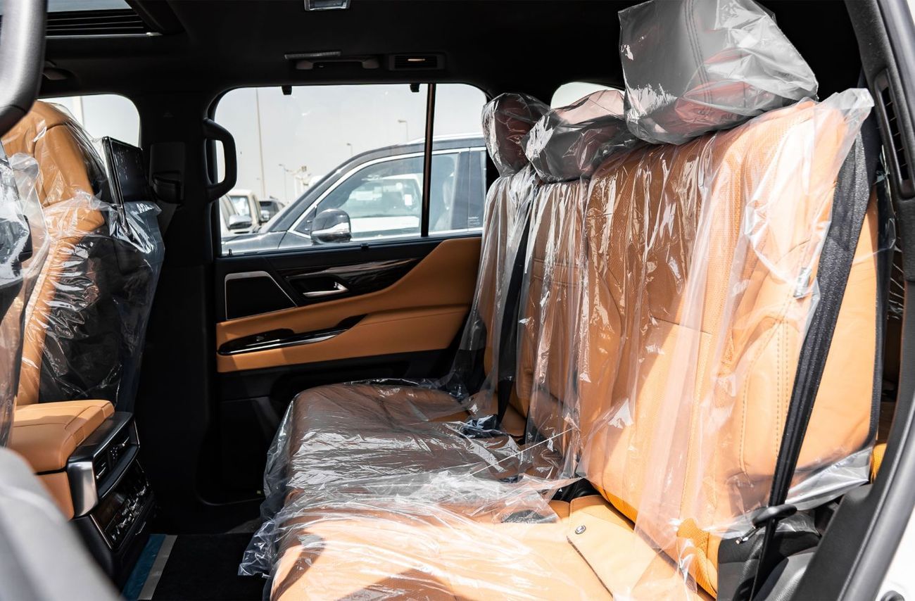 لكزس LX 700h 2025 Lexus LX700h Signature 3.5L AT Hybrid (White-Tan) 7 Seats