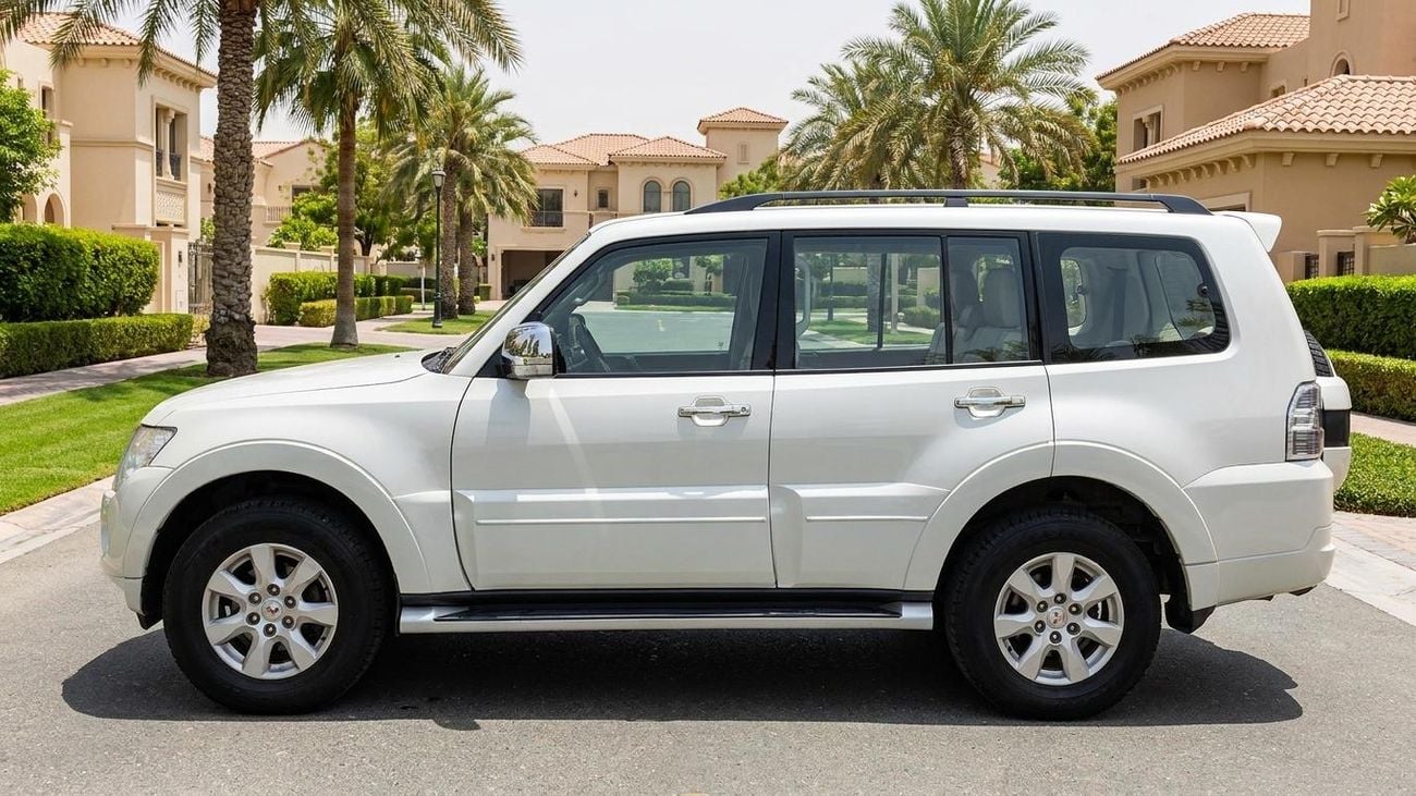 Mitsubishi Pajero GLS MIDLINE 2019 | AED 699/Month | 0 DP | 30 Day Return | Warranty | Service History