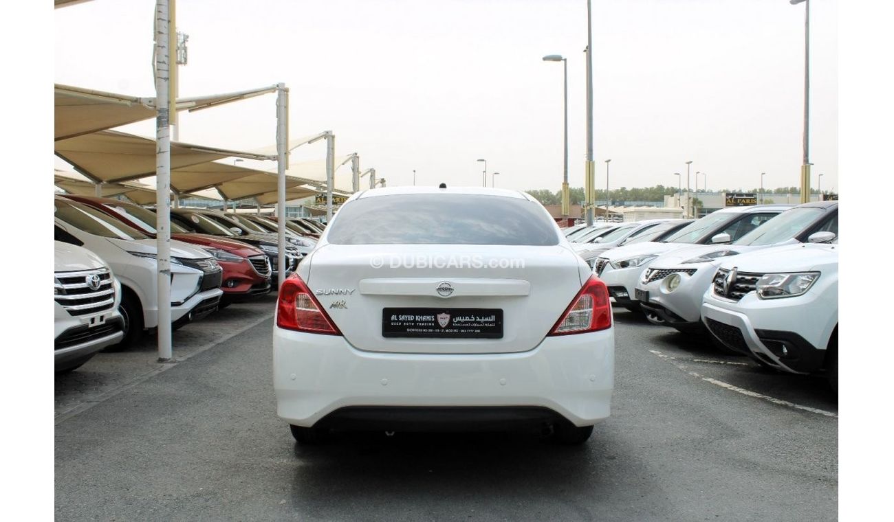 Nissan Sunny SV ACCIDENTS FREE - GCC - ORIGINAL PAINT - PERFECT CONDITION INSIDE OUT