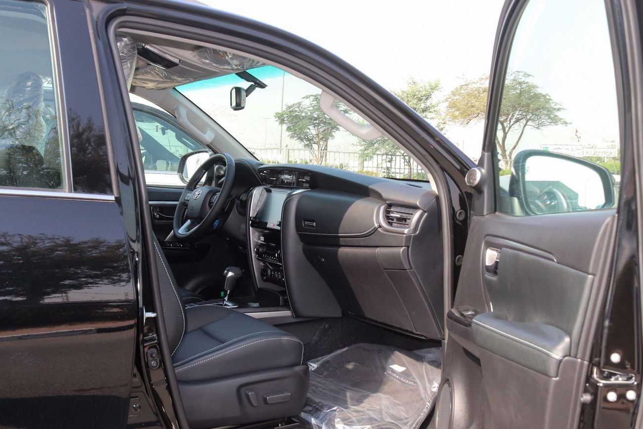 تويوتا هيلوكس 2026 Model Toyota Fortuner, 4.0L Petrol 4WD 6A/T