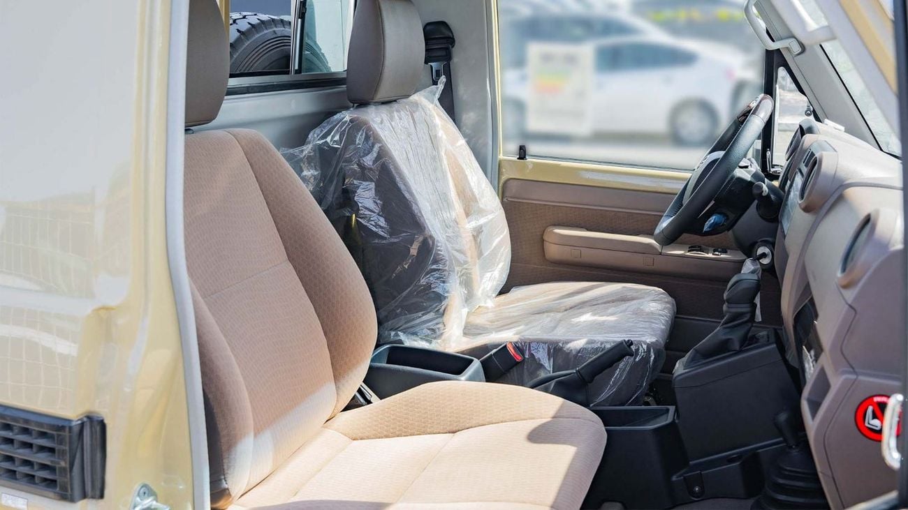 تويوتا لاند كروزر بيك آب 2026 Toyota Land Cruiser LC79 4.0L AT Petrol (Beige) Basic