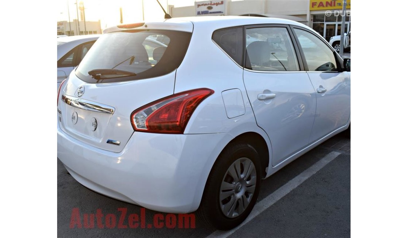 Nissan Tiida WHITE 2015 NO PIANT NO ACCIDENT KHALIGE