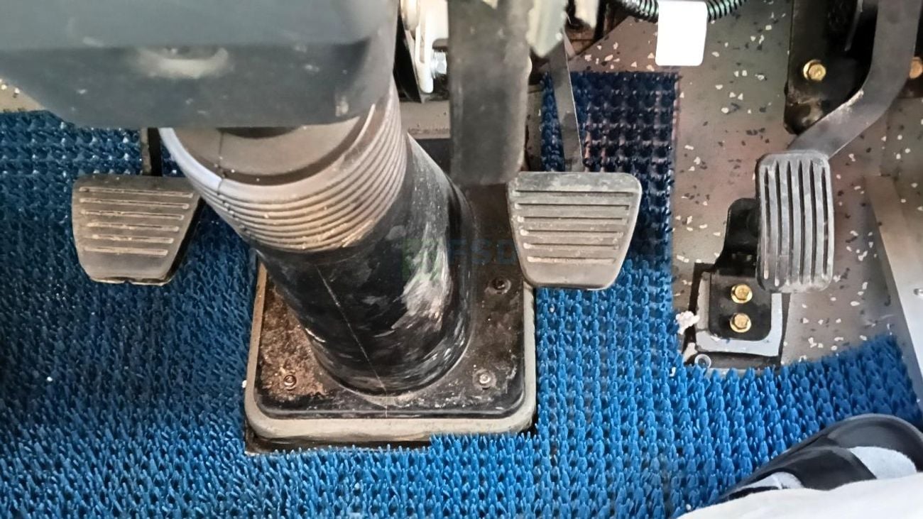 إيسوزو S7 حافلة Isuzu SML S7 Bus 47 Seater A/C MY-2025