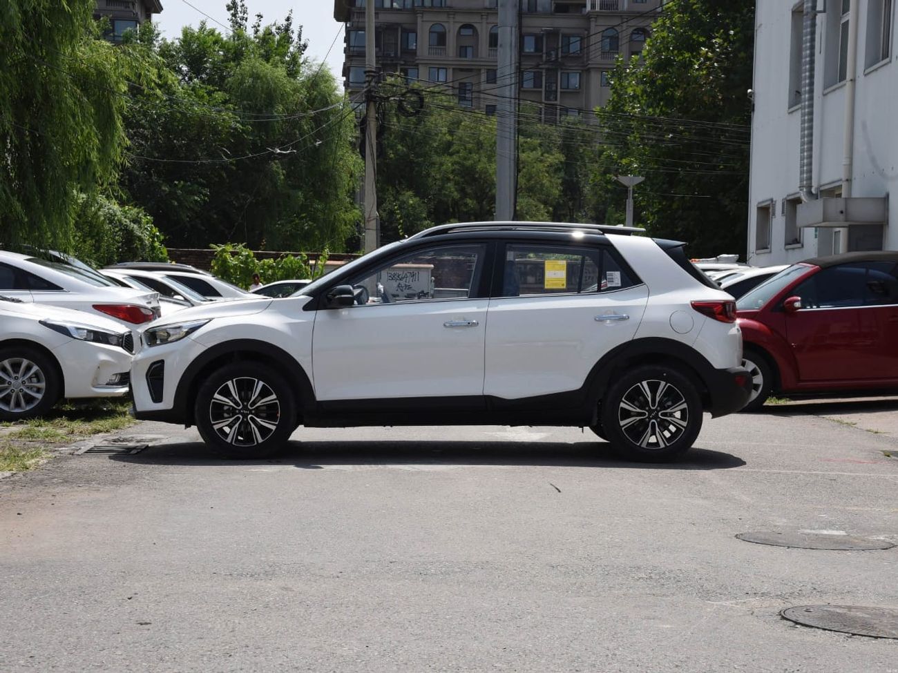 كيا KX1 Kia KX1 DUAL TONE | 1.4L V4 PETROL | CVT WITH SUNROOF | PUSH START | DVD CAMERA
