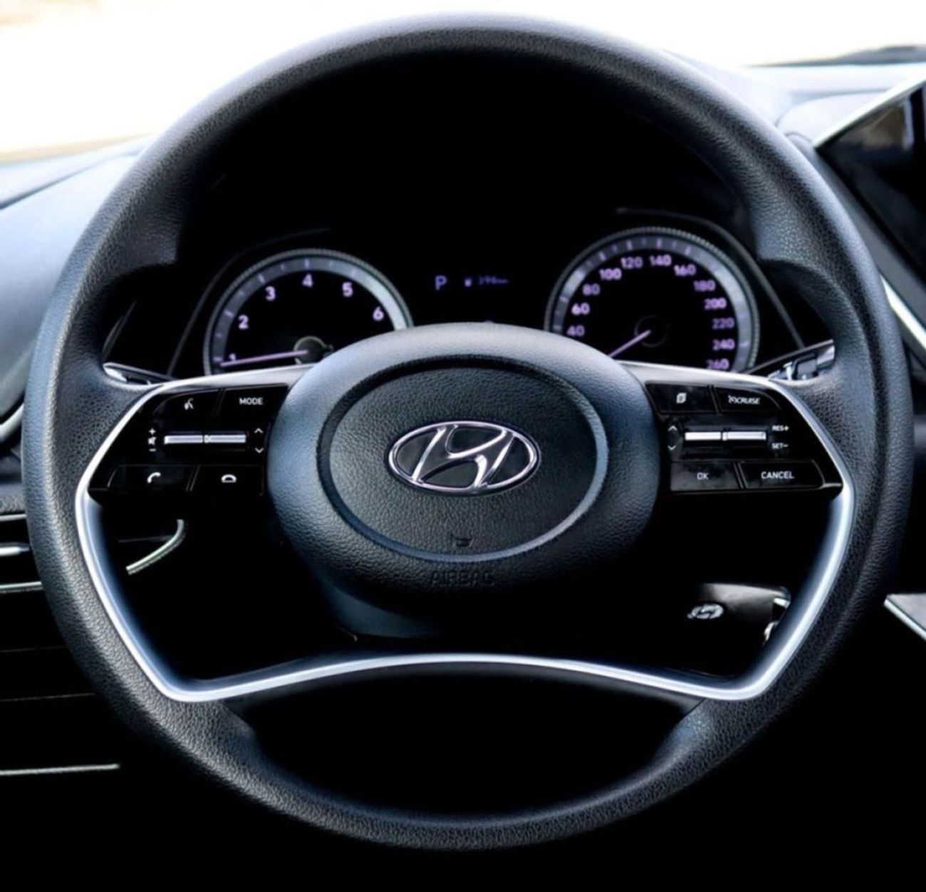 هيونداي سوناتا Smart 2.5L Hyundai Sonata 2023 GCC accident-free in excellent condition 1388 P.M