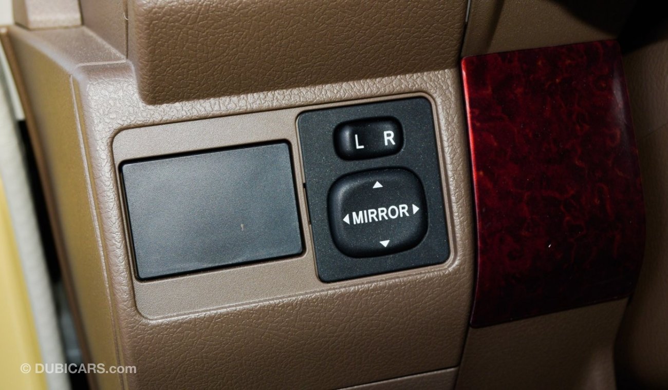 Toyota Land Cruiser Pick Up 4.0L-V6-Petrol Double Cabin-differential lock-winch-wooden interior-power window-center lock-snorkel