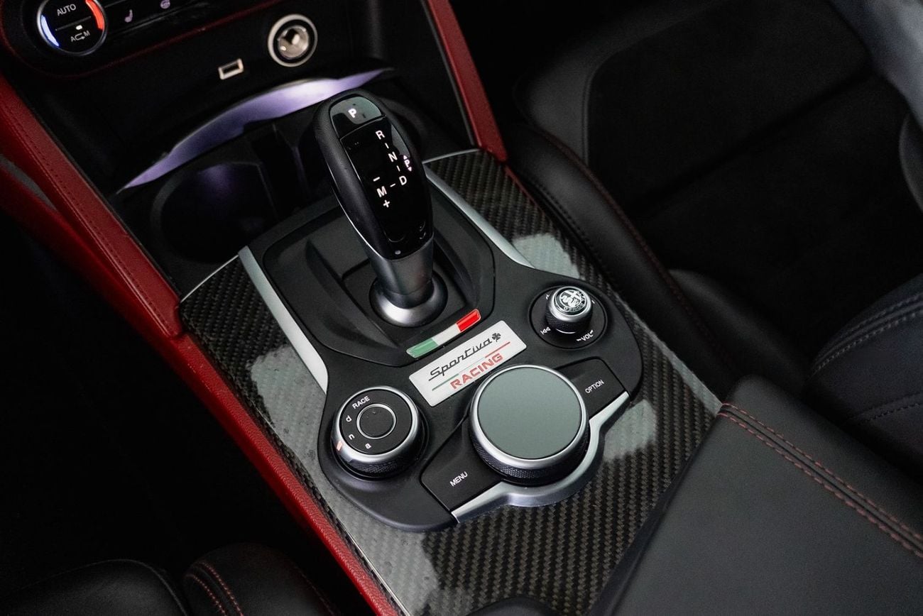 Alfa Romeo Stelvio QUADRIFOGLIO
