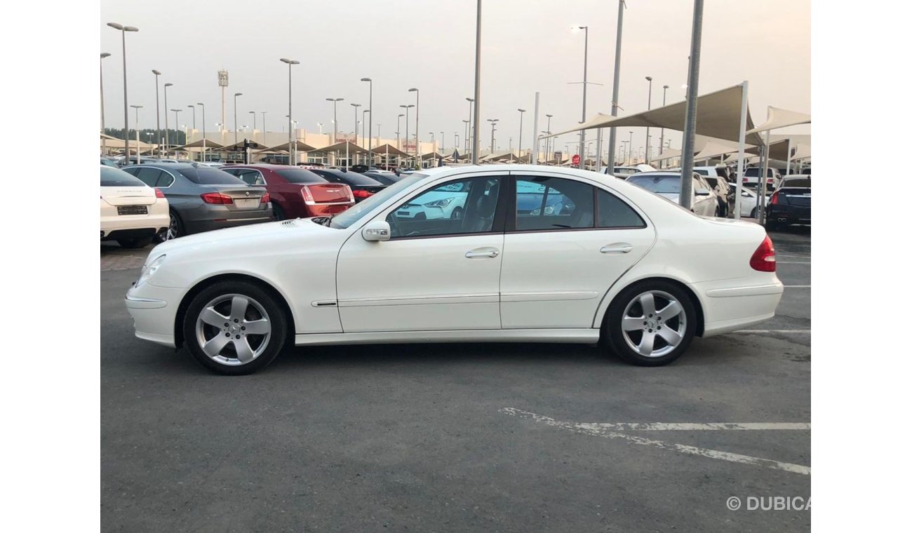 Mercedes-Benz E 500 Mercedes Benz E500 model 2005 Japan car prefect condition