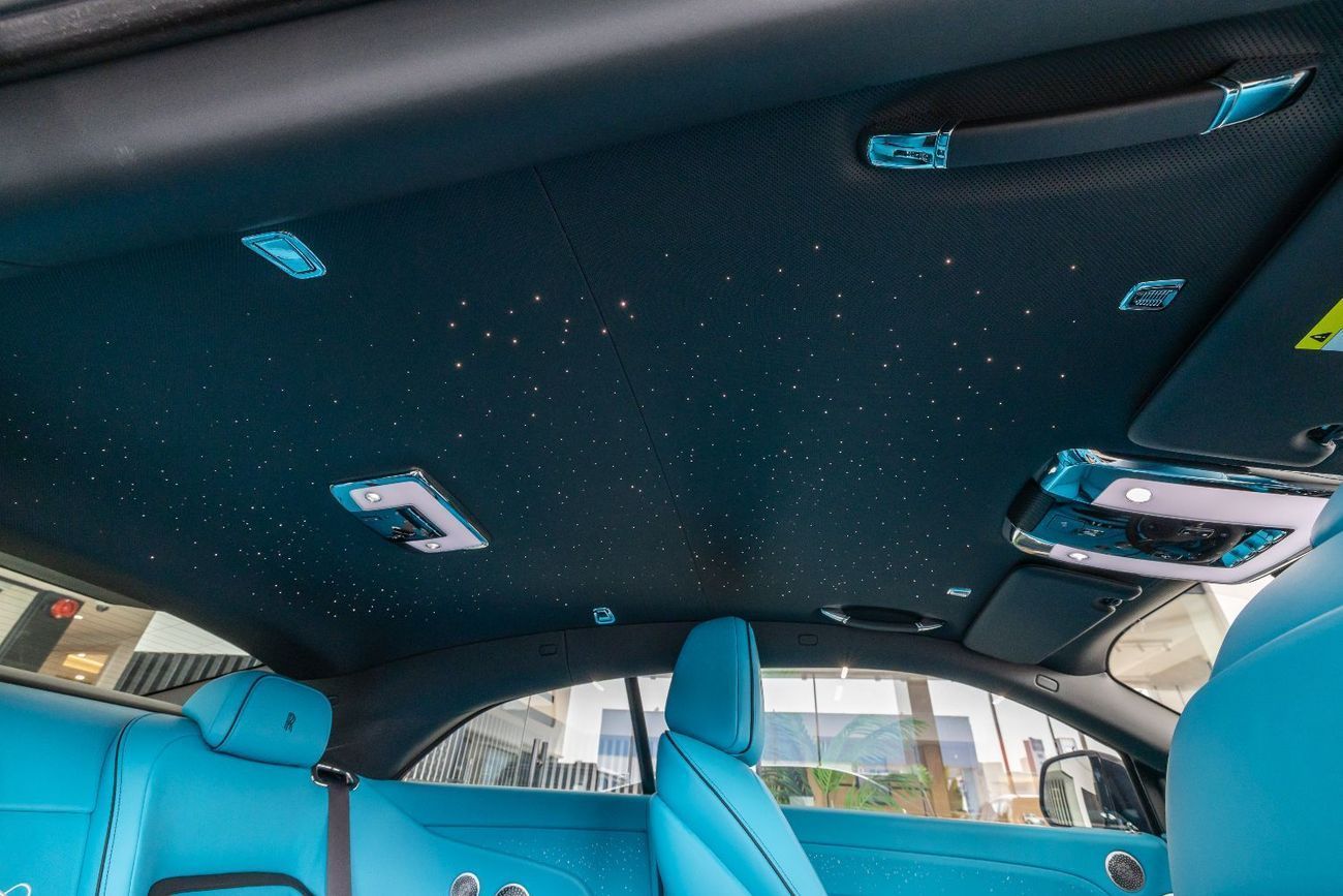 رولز رويس سبيكتر Coupe Rolls-Royce Spectre - Black Badge - 2 Tone Interior - Starlight - 2025 With Warranty