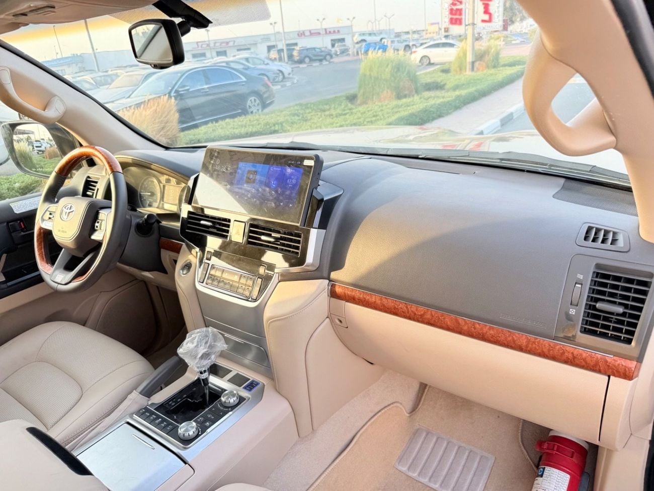 تويوتا لاند كروزر Toyota landcuriser GXR twin turbo V8 2014 upgrade 2025 full option Top the range