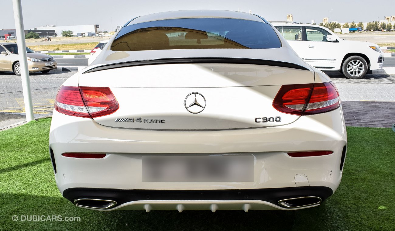 Mercedes-Benz C 300 Coupe 4 Matic