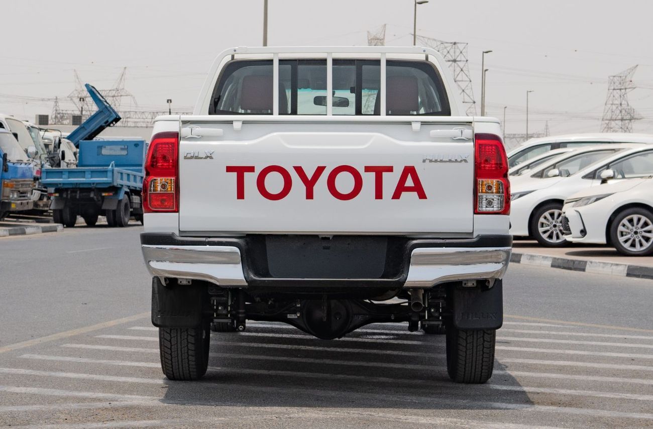 تويوتا هيلوكس 2025 Toyota Hilux DLX 2.7L AT Petrol (White)