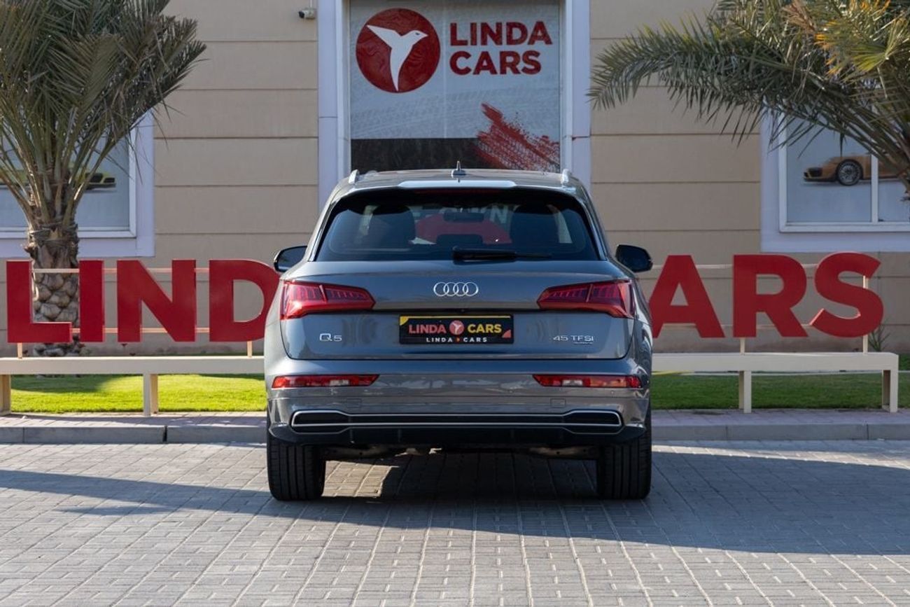 أودي Q5 45 TFSI Quattro S Line 2.0L (252 HP)