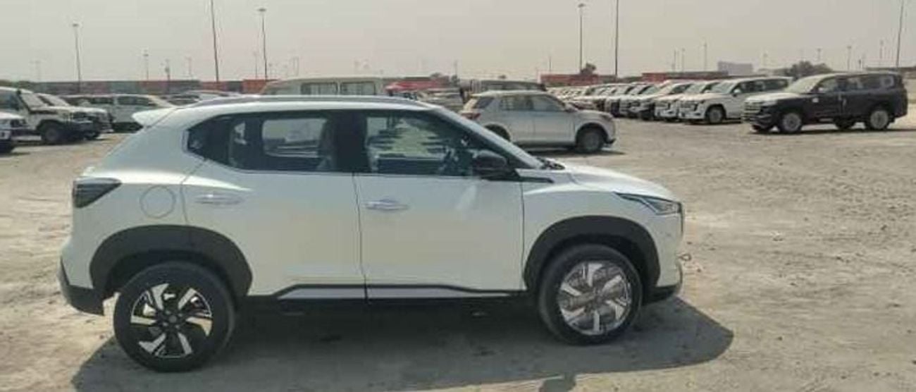 نيسان ماغنيت نيسان ماجنيت أسينتا بلس ذات الدفع الأمامي، محرك بنزين سعة 1.0 لتر، ناقل حركة أوتوماتيكي، موديل 2025