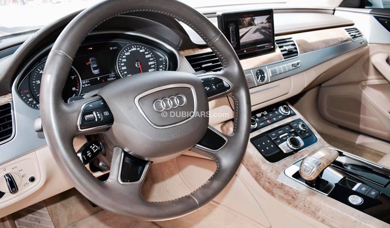 Audi A8 4.2L Quattro