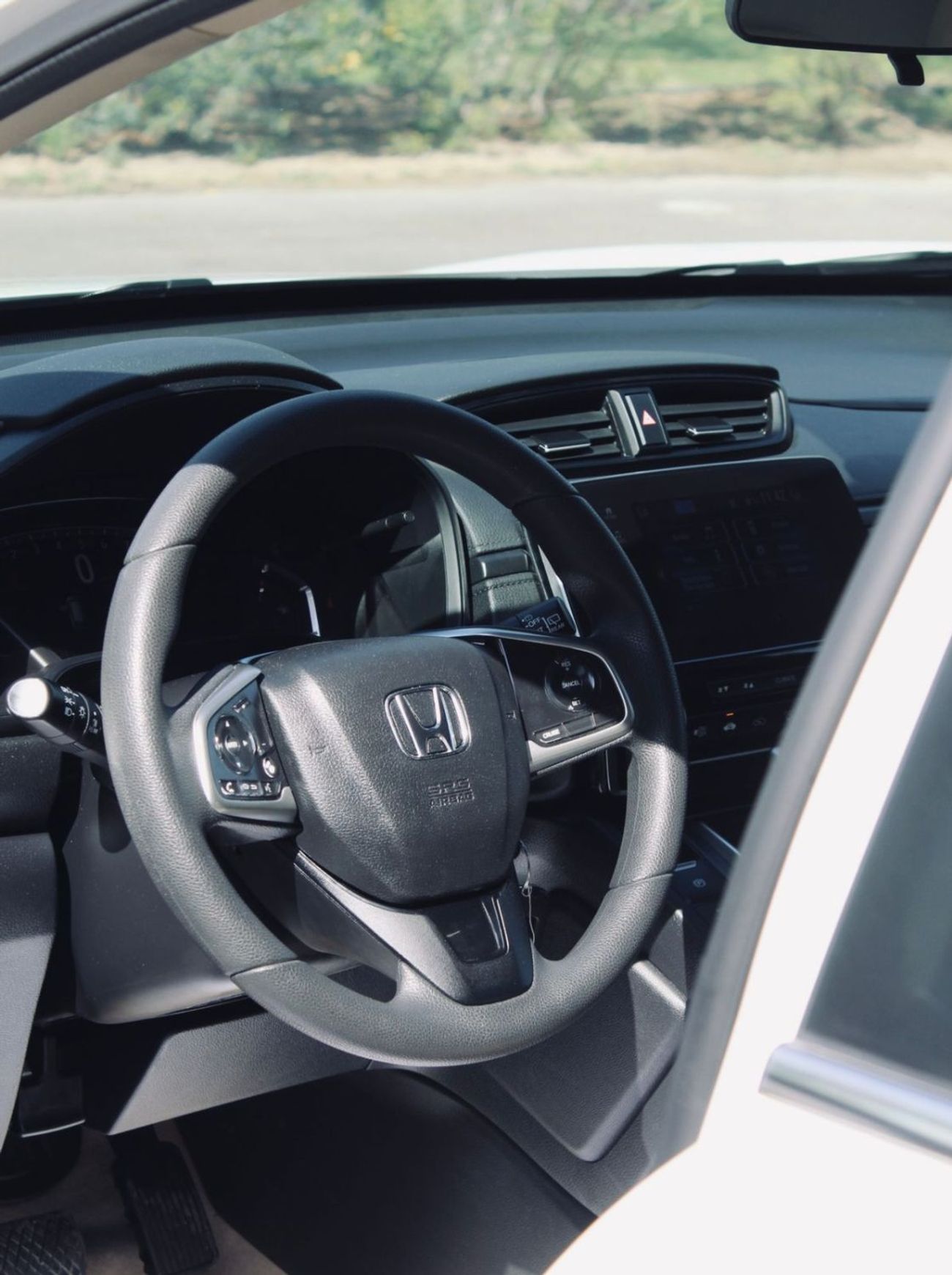 Honda CRV The 2021 Honda CR-V is a highly versatile, compact 5-seater SUV (with 7-seat options in some markets