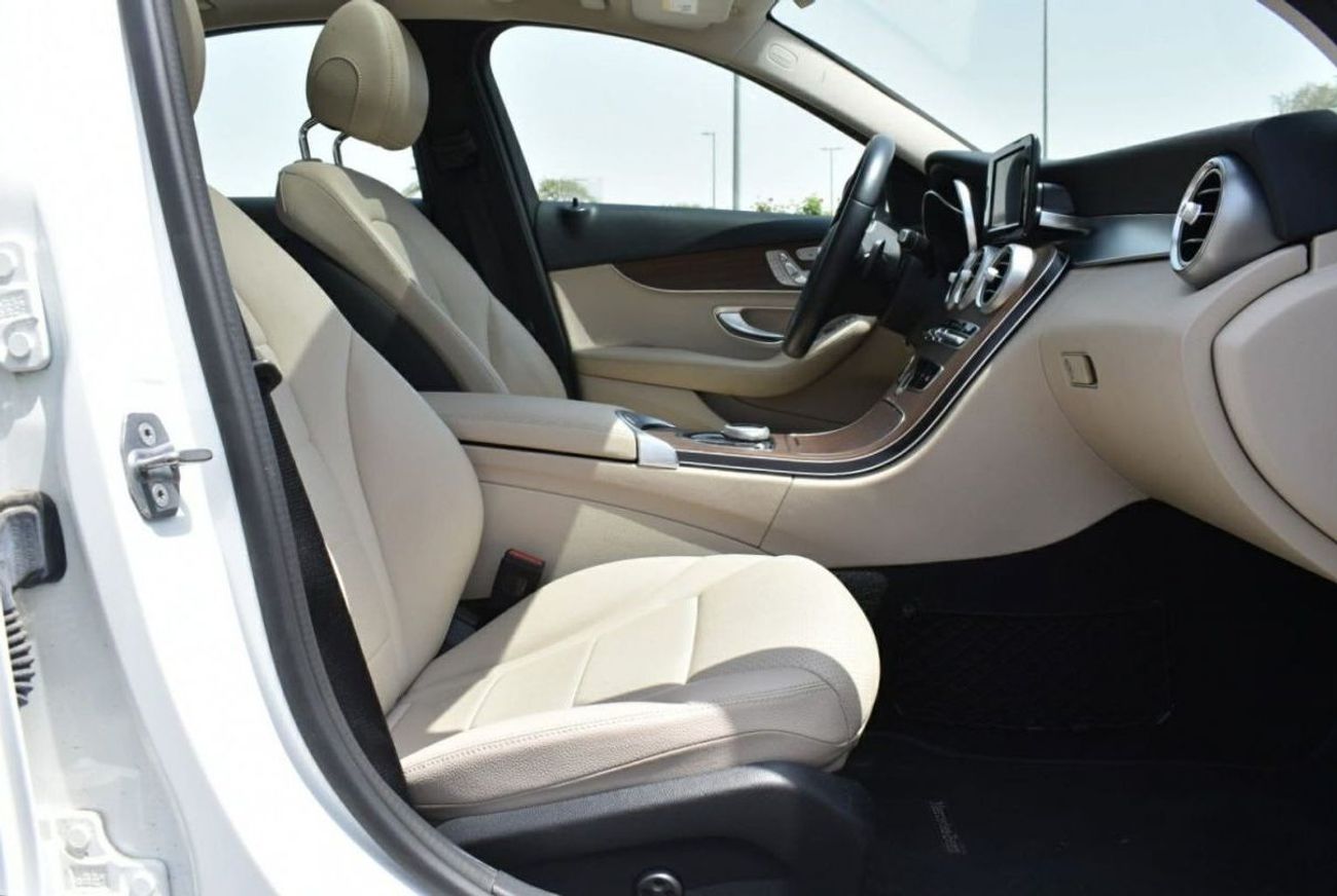 Mercedes-Benz C 300 AMG Pack MERCEDES C300 / 2019 / USA / UNDER WERRANTY