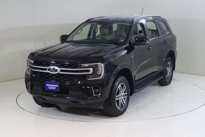 Ford Everest XLS / AL TAYER MOTORS AL QOUZ SHOWROOM