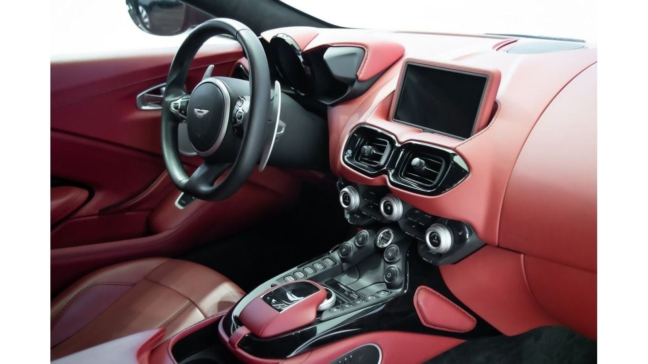 Aston Martin Vantage Aston Martin Vantage V8