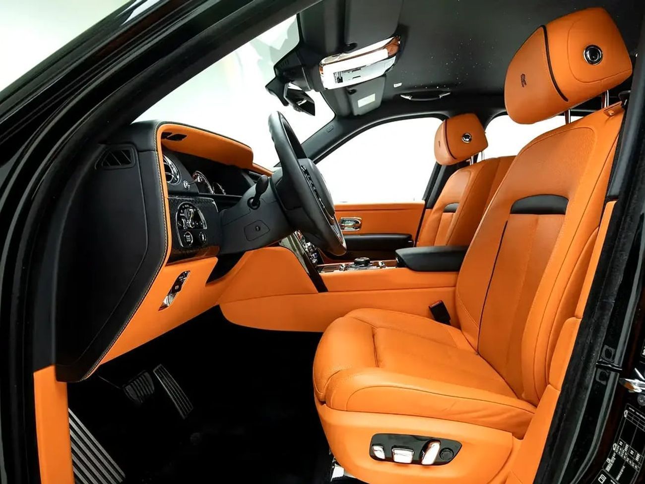 رولز رويس كولينان | Black Badge | GCC Spec | With Warranty and Service Contract