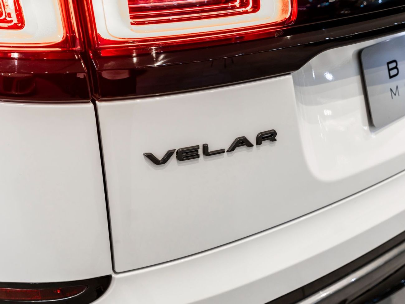 Land Rover Range Rover Velar 2022 Range Rover Velar P250 SE R-Dynamic, 2027 Land Rover Warranty, Full Service History, GCC