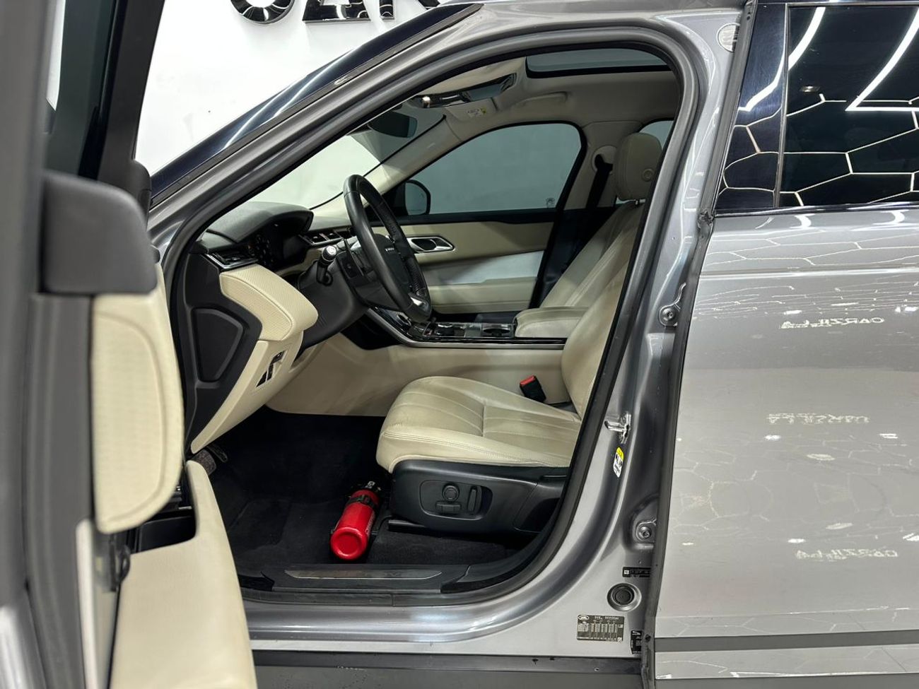 لاند روفر رينج روفر فيلار P250 SE 2.0L