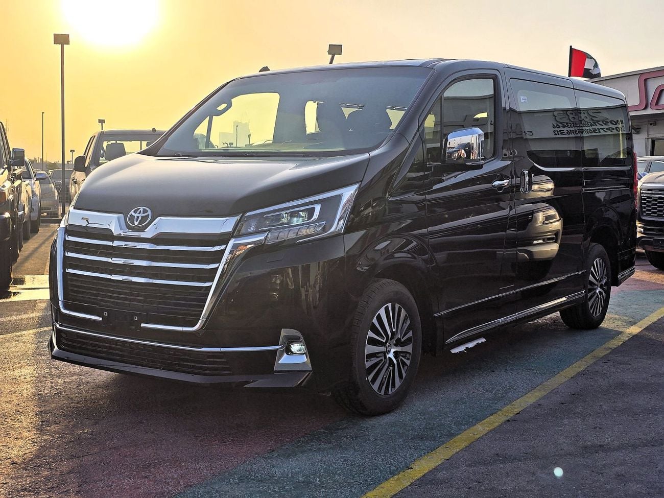 Toyota Granvia Premium 2.8l Toyota Granvia Premium 2.8l Diesel A/T RWD 6 Seats Black color 2025 Model