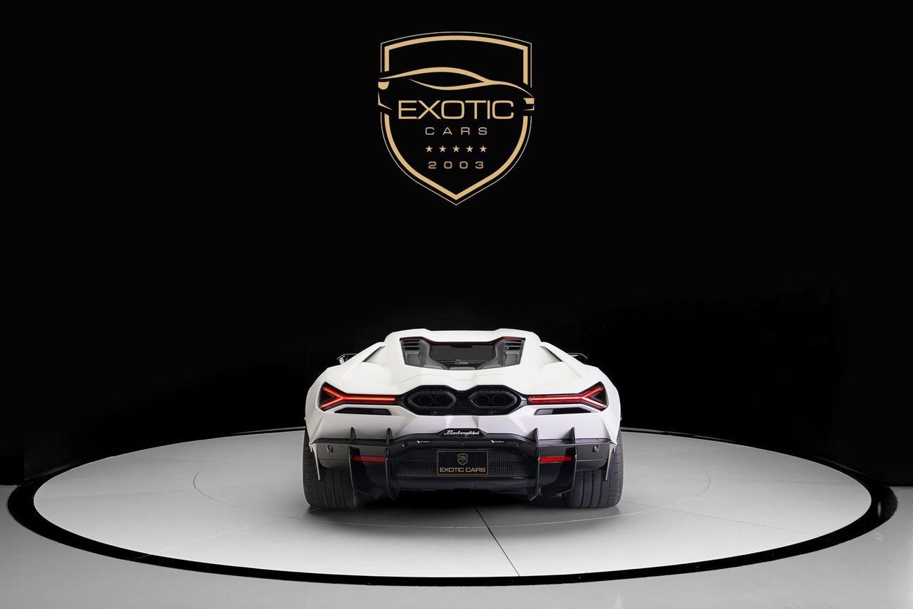لامبورغيني ريفويلتو 6.5L V12 Hybrid
