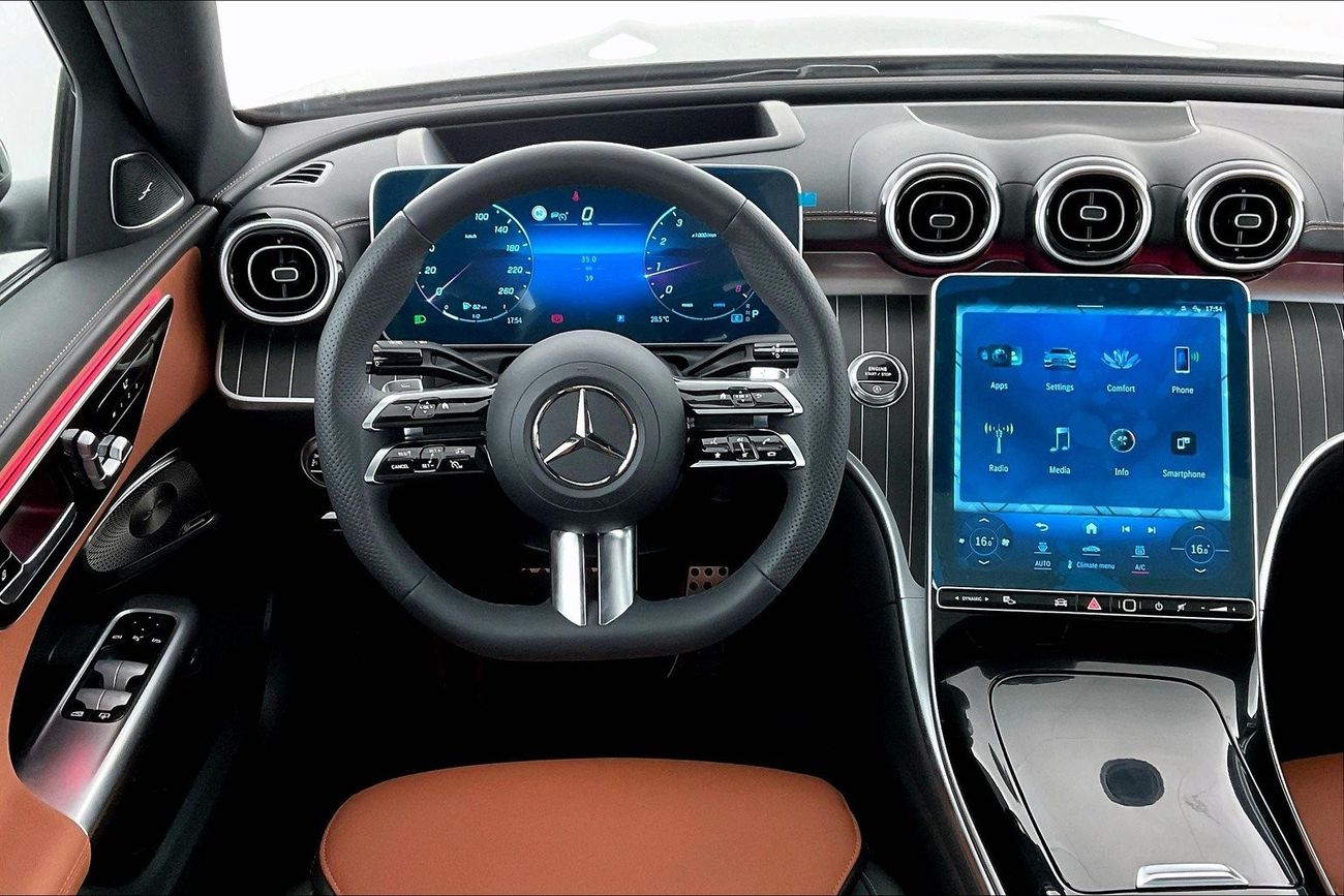 مرسيدس بنز C 200 Premium + (AMG Line) | سنة ضمان مجانية | خالية من أضرار الفيضانات