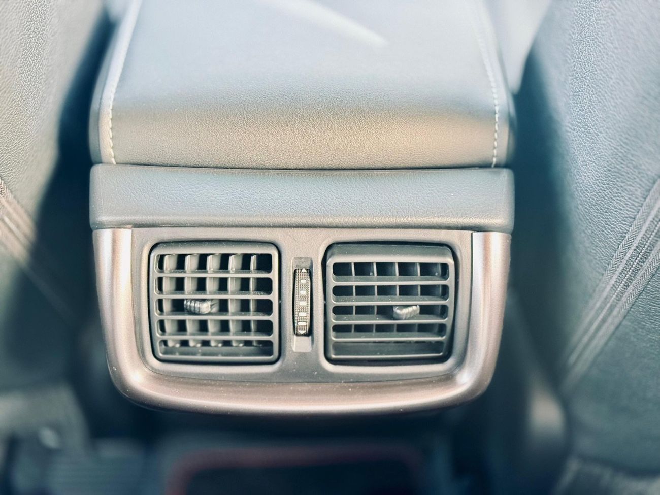 تويوتا هيلوكس GR Sports 4.0L 4WD A/T 2025