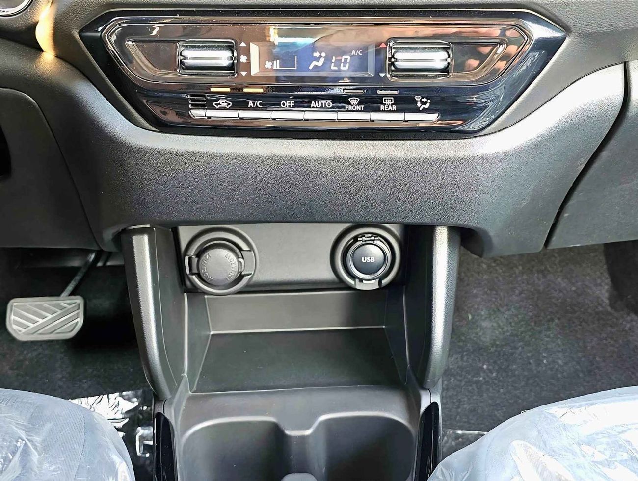 سوزوكي سويفت GLX  | 1.2L V4 PETROL | PUSH START | RADAR | DVD CAMERA | GCC | HIGH OPTION | CODE # GLXHR