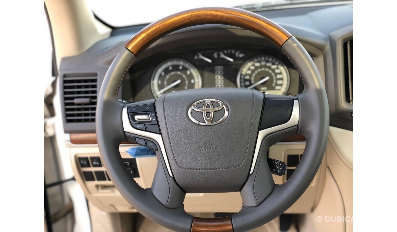 Toyota Land Cruiser GXR 4.0L PETROL FULL OPTION, PUSH START, LEATHER SEATS, DRIVER POWER SEAT, ROOF DVD, DVD+CAMERA