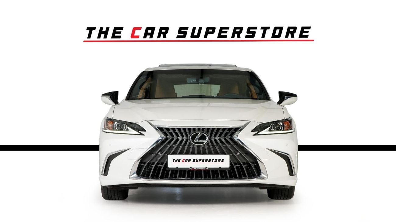 Lexus ES300h GCC- warranty valid till December 2028