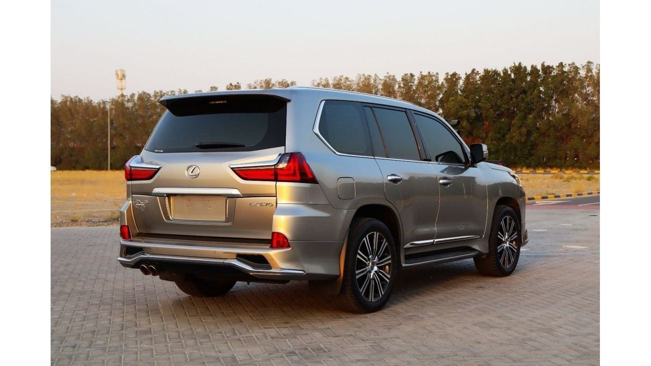Lexus LX 570 25th Anniversary Edition GCC
