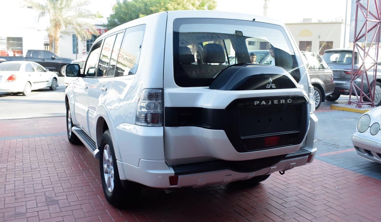 Mitsubishi Pajero GLS