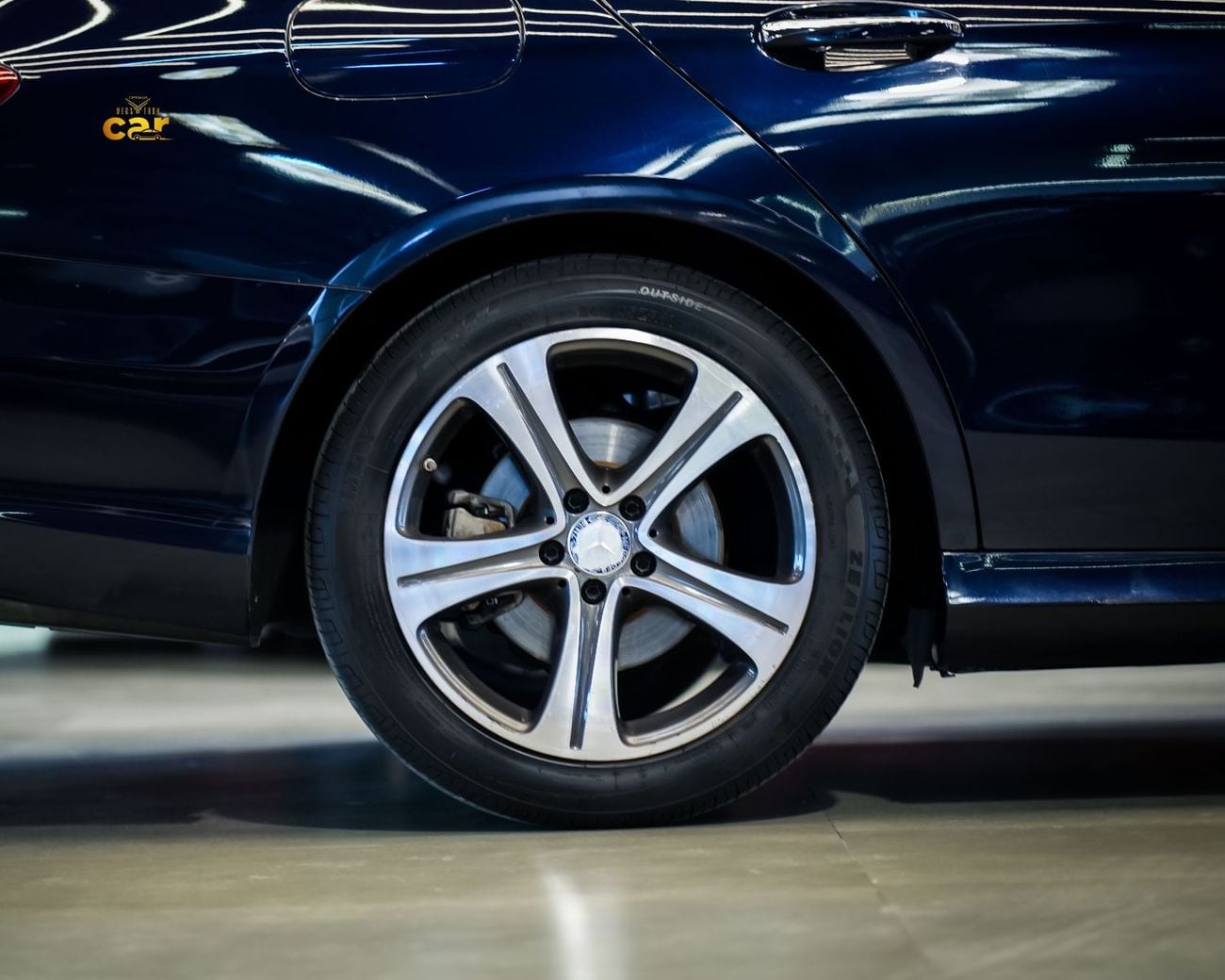 مرسيدس بنز E300