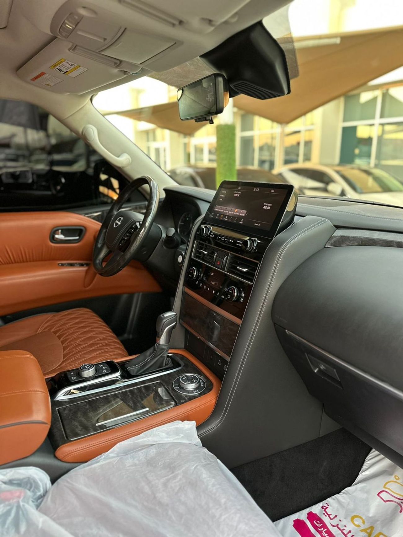 نيسان باترول نيسان باترول بلاتينيوم فل ابشن V6 صبغ وكاله تشييكات وكاله تحت الضمان