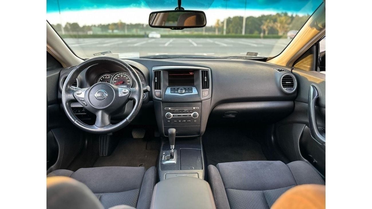 نيسان ماكسيما SE