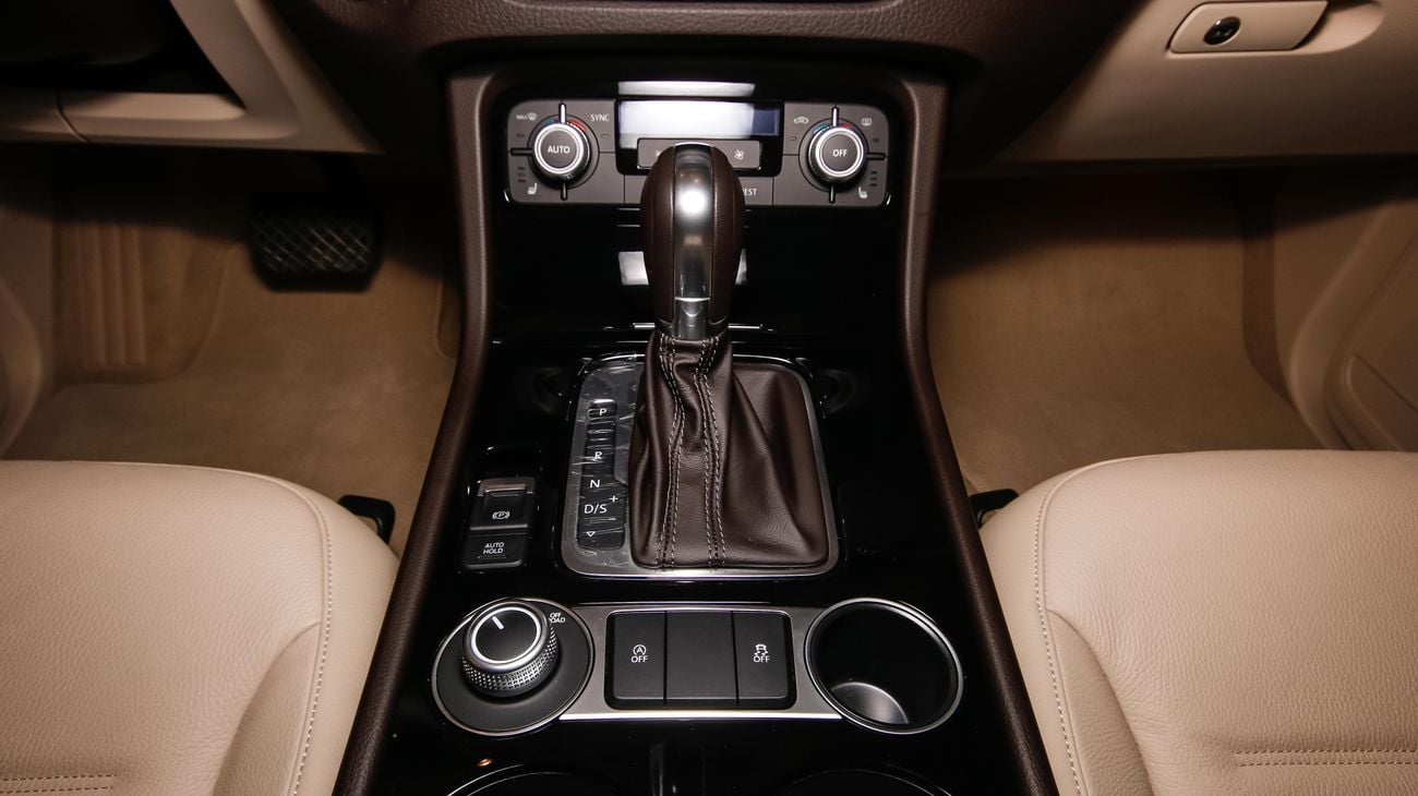 Volkswagen Touareg V6