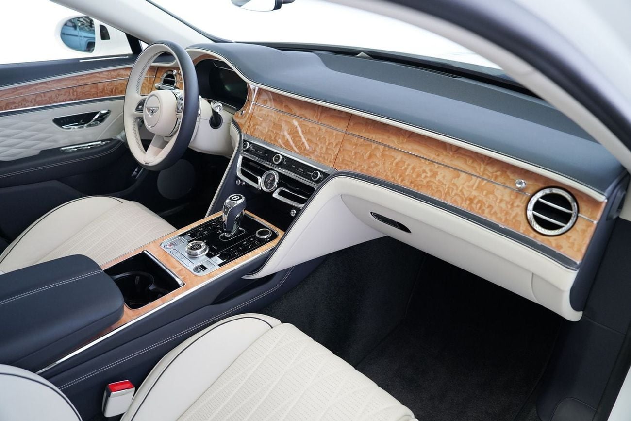 بنتلي فلاينج سبور Mulliner V8
