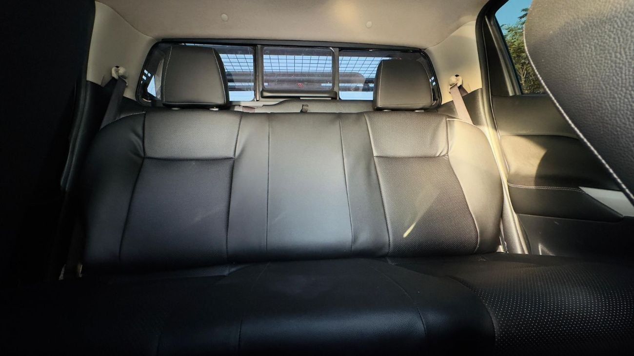 نيسان نافارا Double Cab | 2.3L Diesel Auto | RHD | Premium Roof Rack & Camping Setup | 2WD
