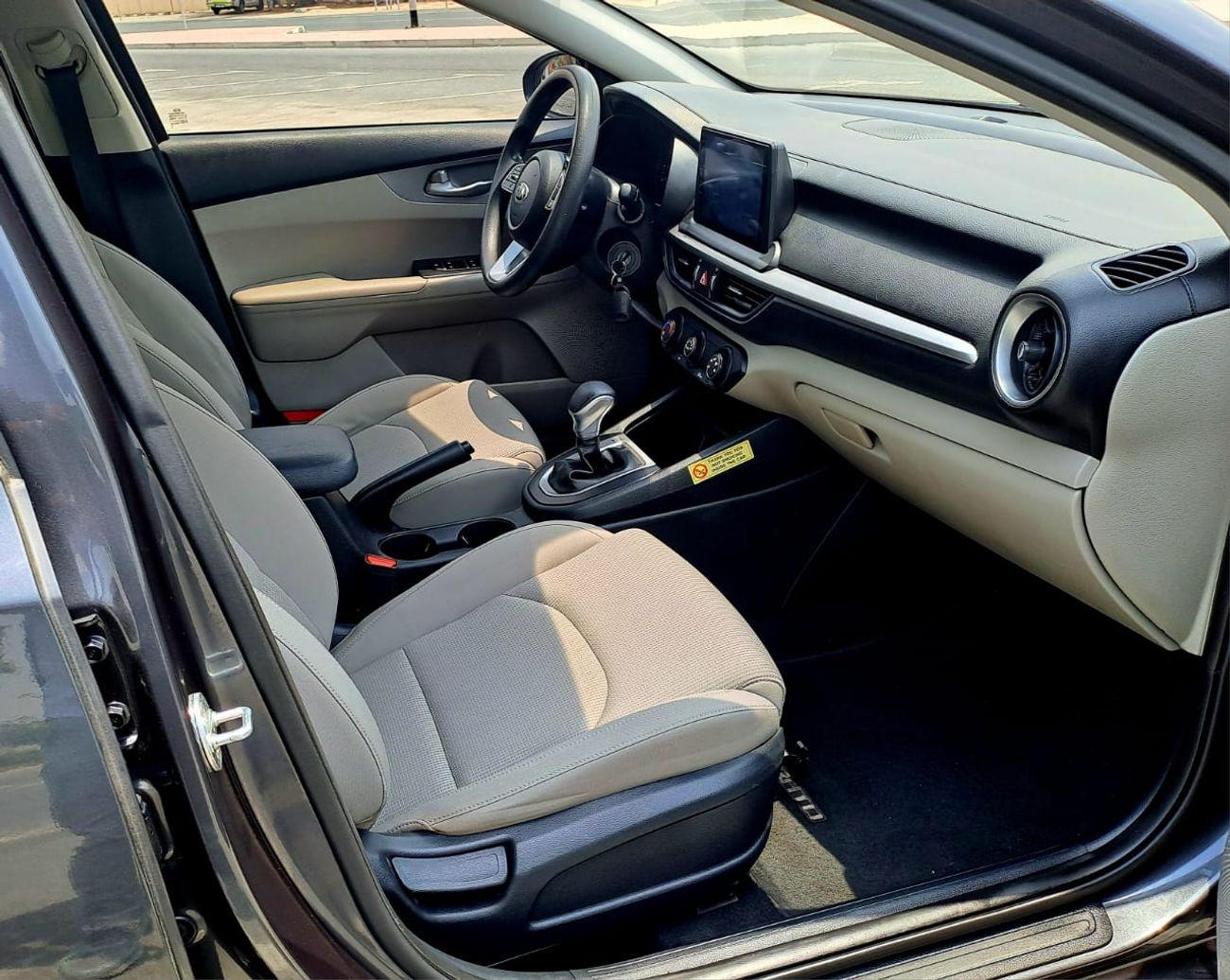 كيا سيراتو LX 1.6L Sedan