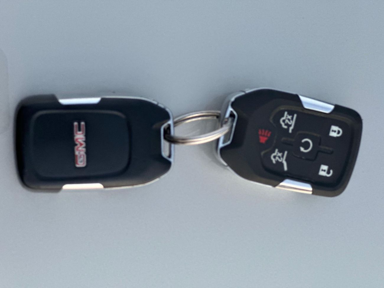 GMC Yukon Denali 6.2L (8 Seater)