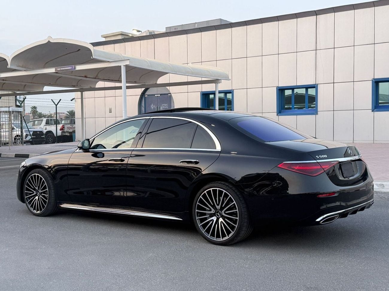 Mercedes Benz S500 4MATIC 3.0L