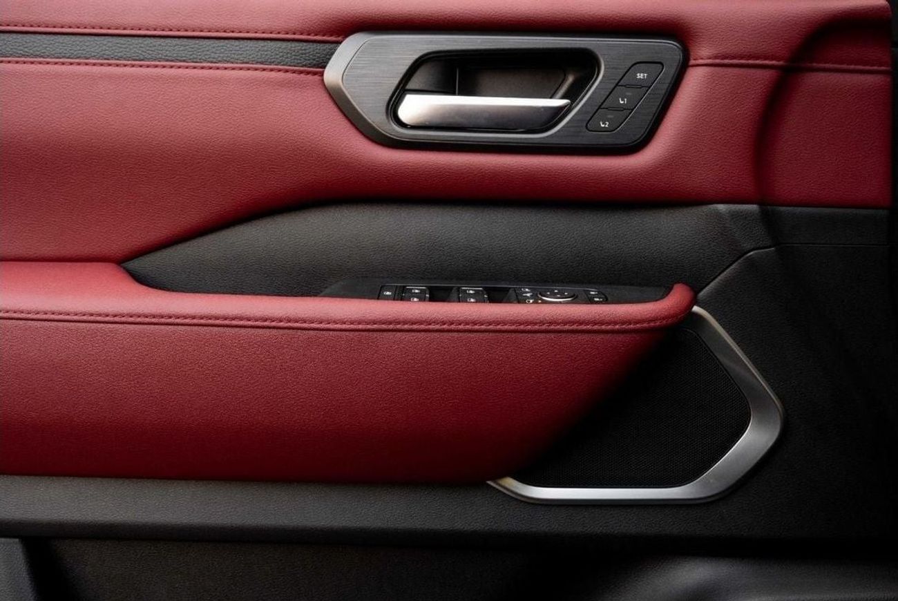 Nissan Patrol LE Platinum  | 8,421 P.M  | 0% Downpayment | CITY FULL OPTION!